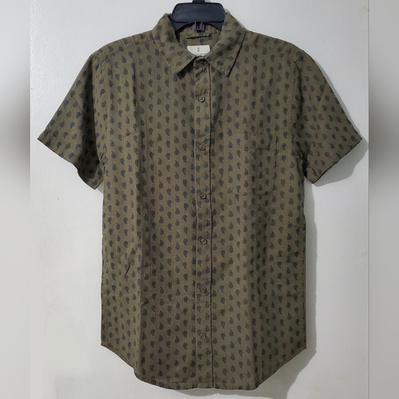 Mutual Weave Men's Olive Button Up Shirt with navy blue hand block print. New - Picture 1 of 9